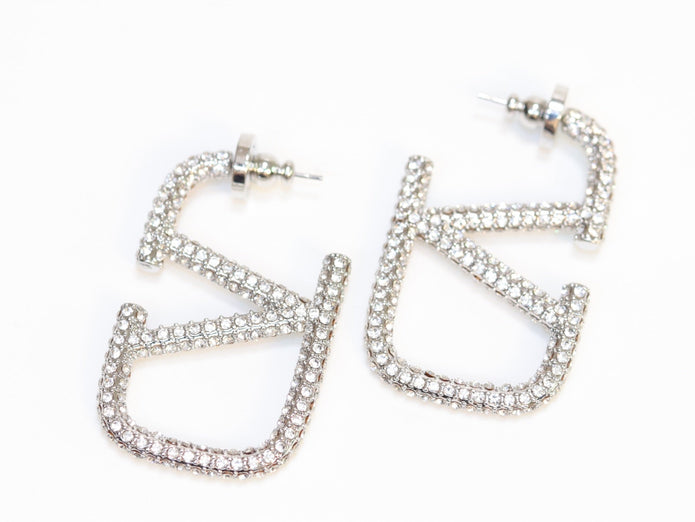 Alphabet V silver rhinestones hoops 45mm