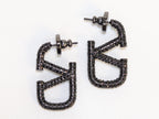 Alphabet V black rhinestones hoops