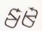 Alphabet V black metallic hoops