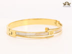 White & gold sleek screw bracelet