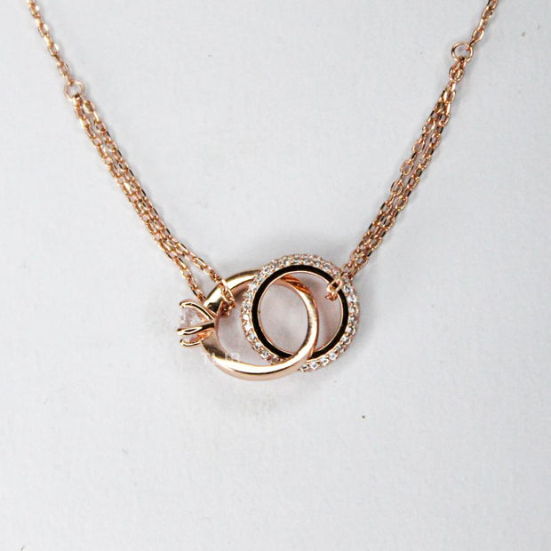 Double O chain in rose gold