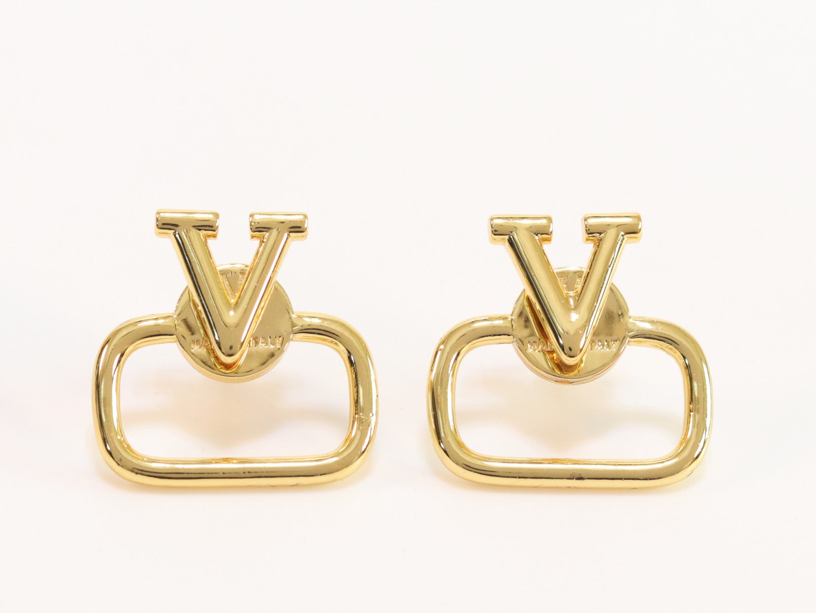 Alphabet V golden studs