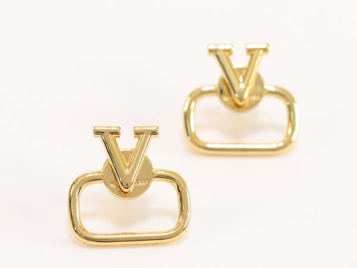 Alphabet V golden studs