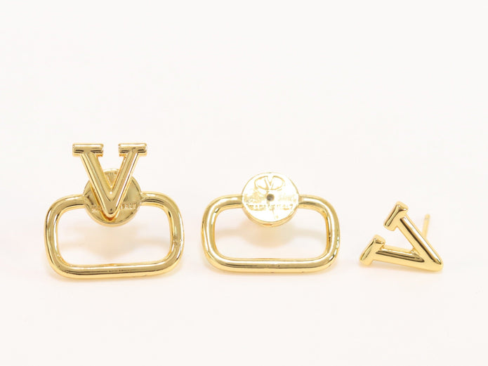 Alphabet V golden studs
