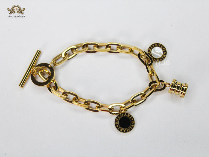 Alphabet Bvl charm bracelet