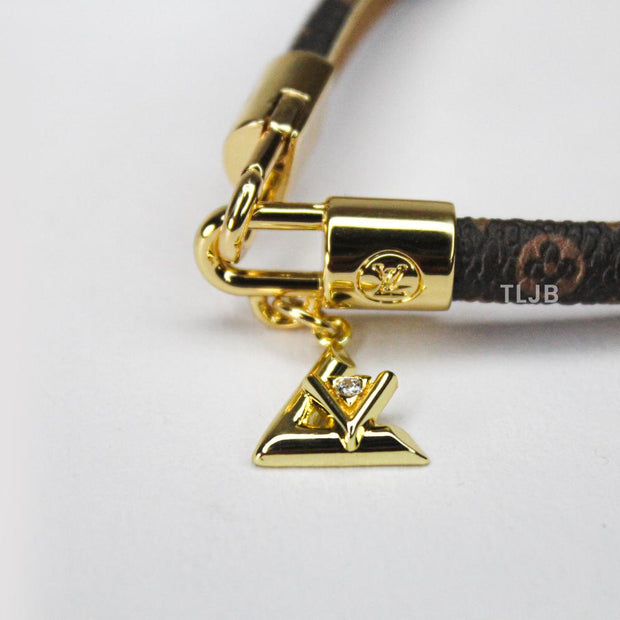 Alphabet L & V Leather bracelet with triangle charm