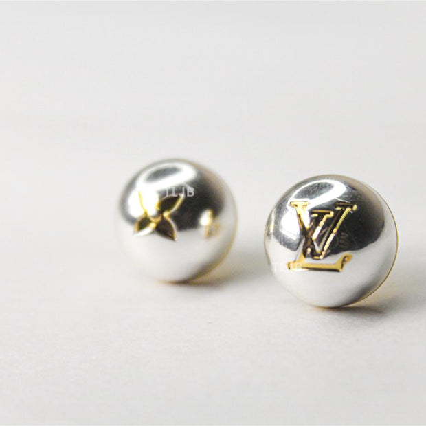 Alphabet L & V Celestial studs