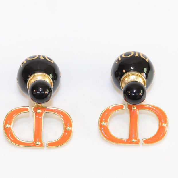 Black and Orange alphabet C and D stud in gold finish
