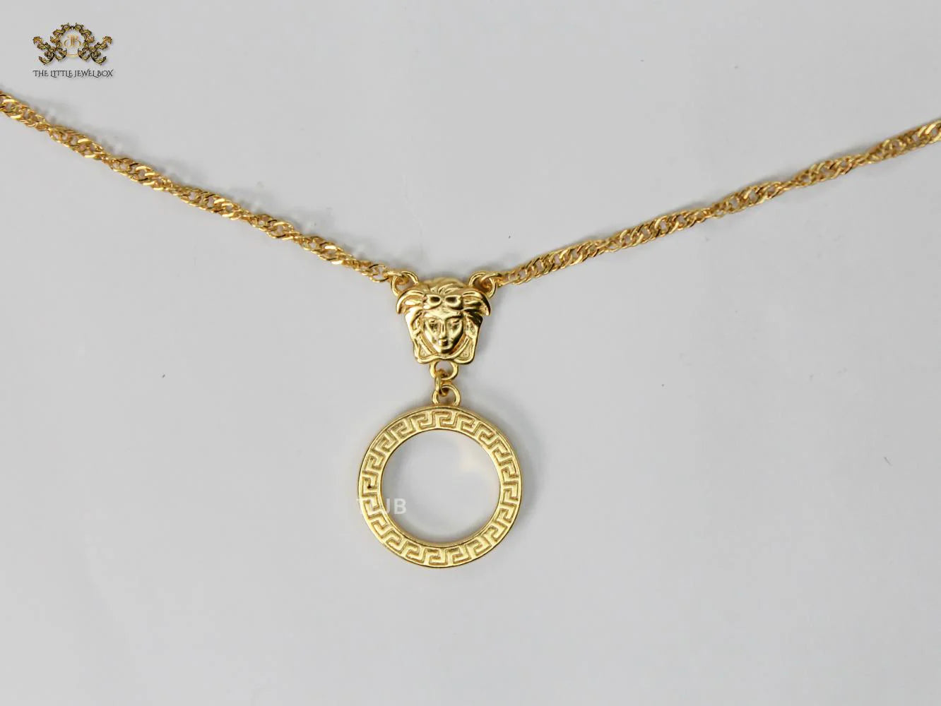 Medusa double Chain with tie knot pattern