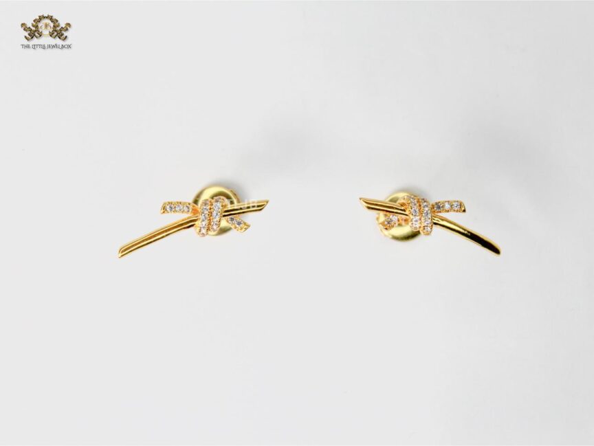 T &co knot earrings (Gold)