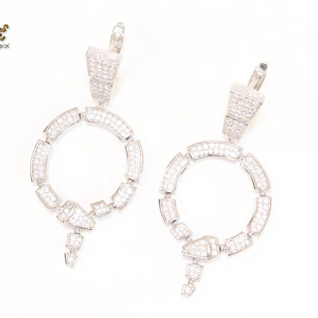 White statement dangles