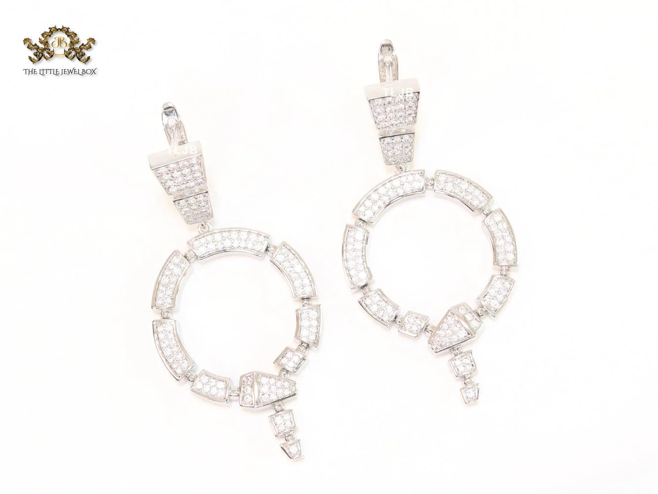 White statement dangles