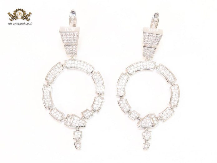 White statement dangles