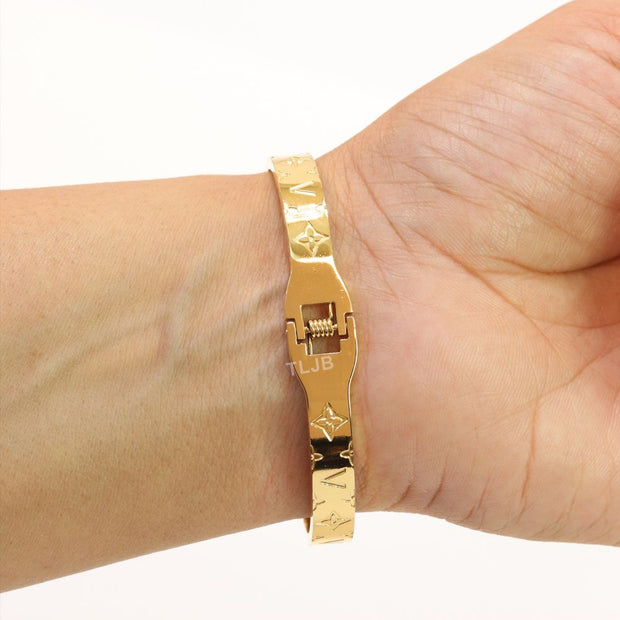 Embossed gold bracelet