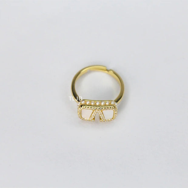 Alphabet V MOP ring