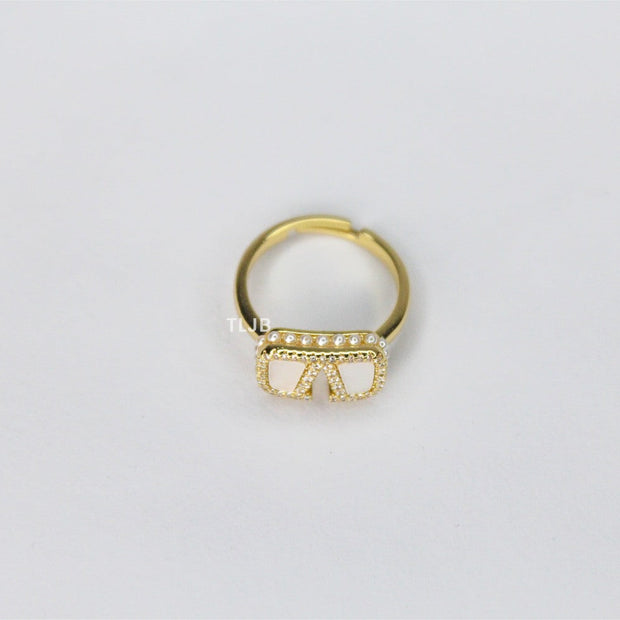 Alphabet V MOP ring