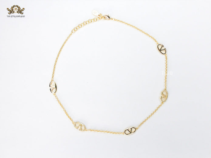 Alphabet V Minimal Chain