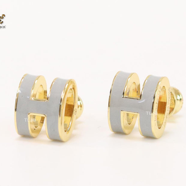 Alphabet H enamel studs- Grey
