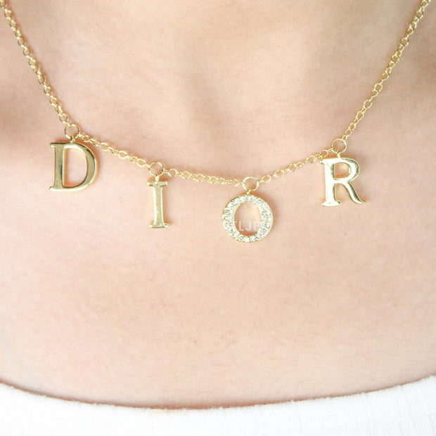 Alphabet D Minimal Charmed chain big letters