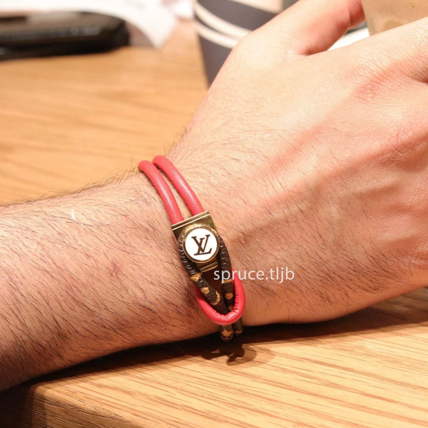 Alphabet L and V signature-red bracelet