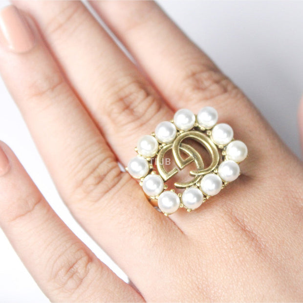 Double G Pearl Antique Ring