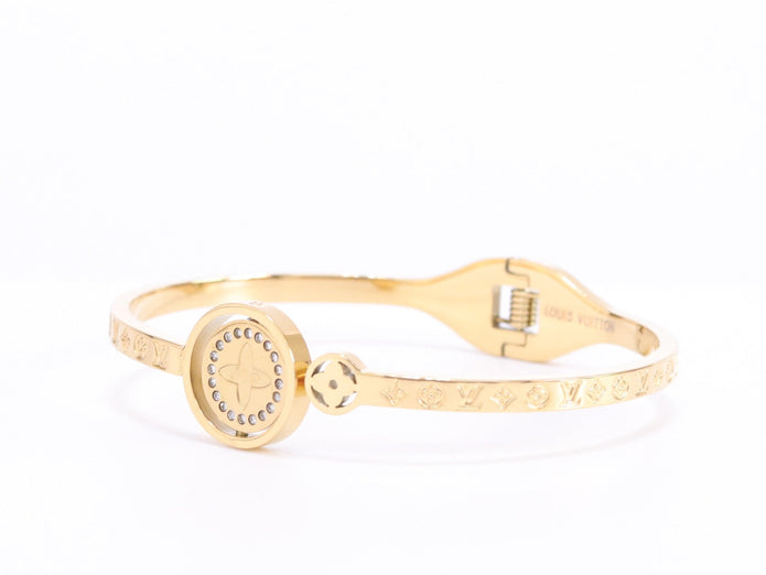 Alphabet LV Sleek bracelet in gold finish