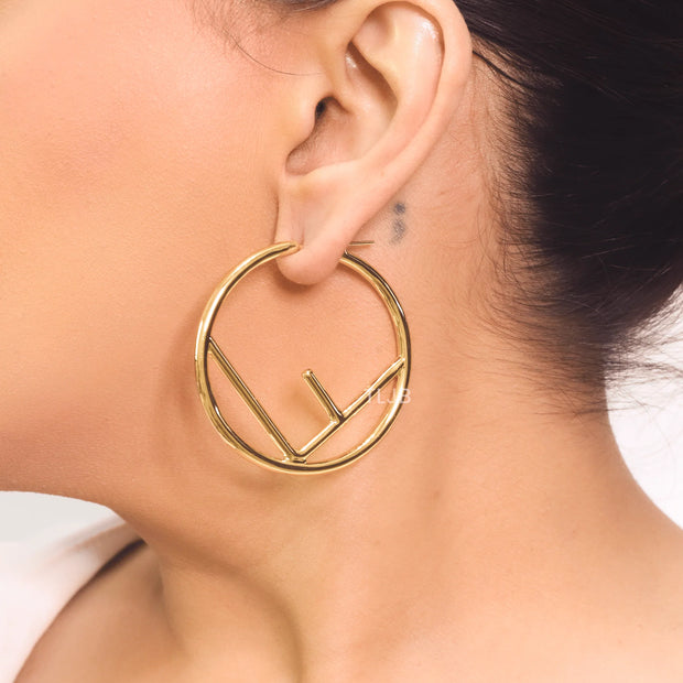Alphabet F Hoops in Gold 50 mm