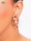 Alphabet CD twisted pearl studs
