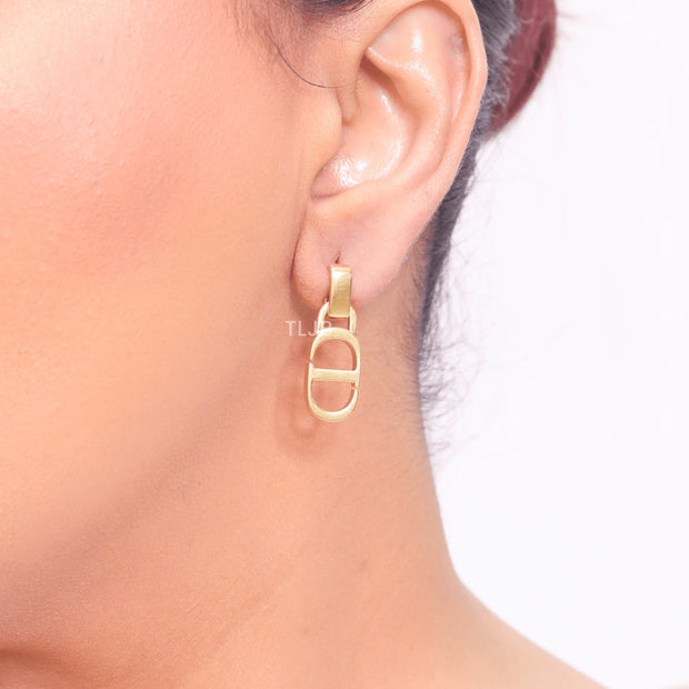 C&D Studs in matt Gold