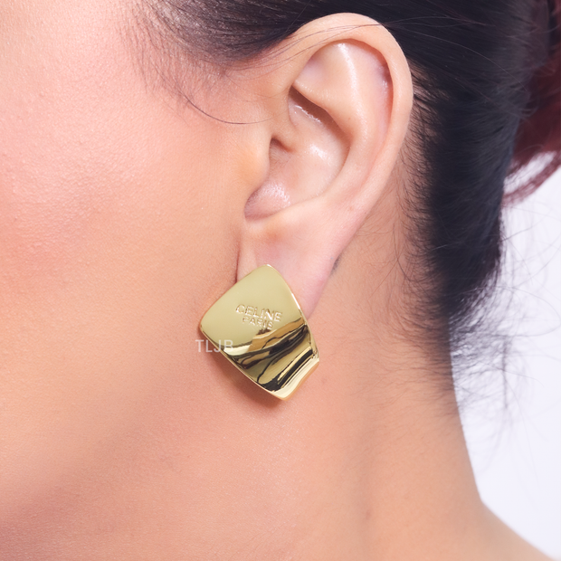 Alphabet C twisted gold studs