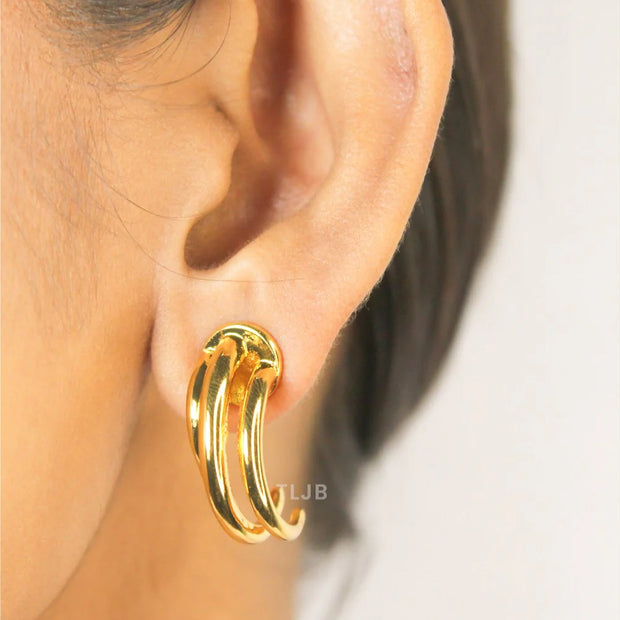 Alphabet LW Gold Arc Hoops