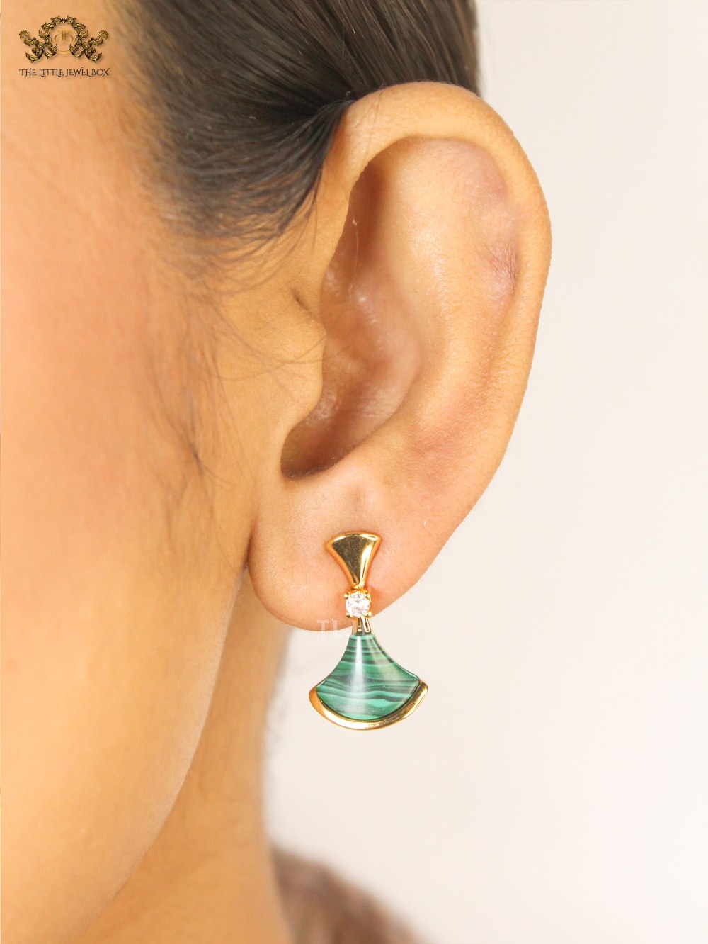 Alphabet Bvl green malachite Fan Drops