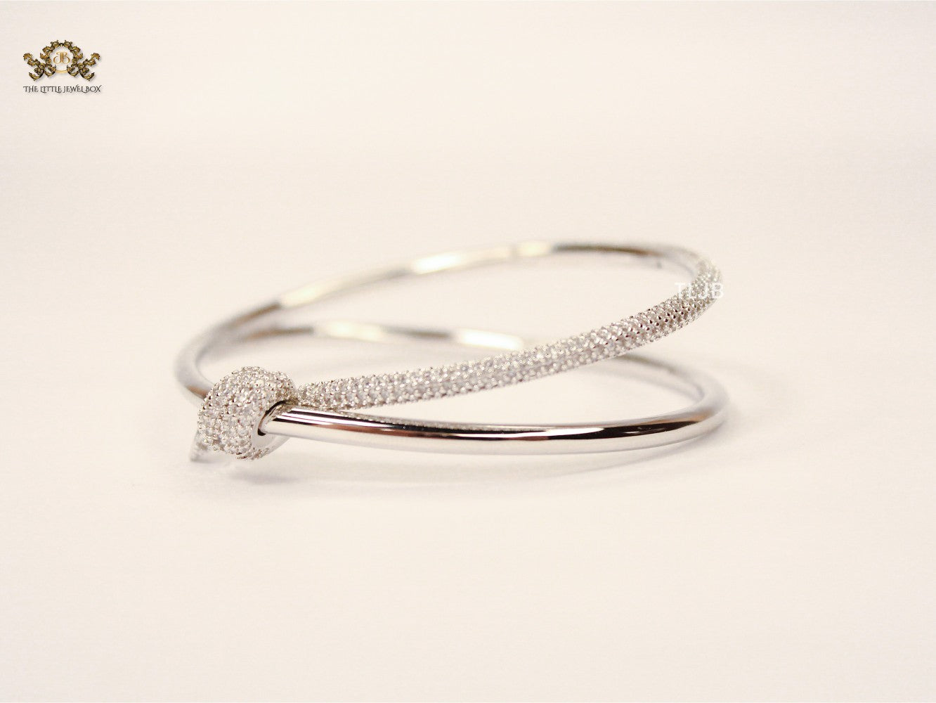 Alphabet T& Co knot bracelet in silver
