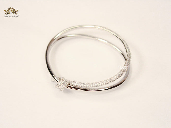 Alphabet T& Co knot bracelet in silver