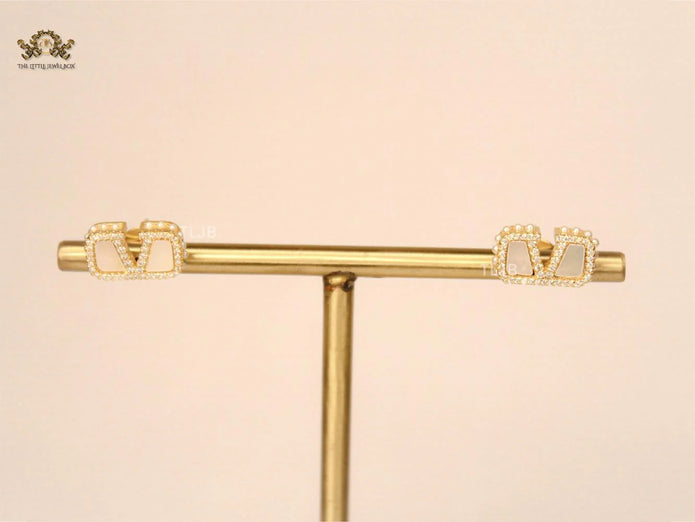 Alphabet V white mop earrings