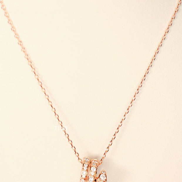 Snake pendant rose gold necklace