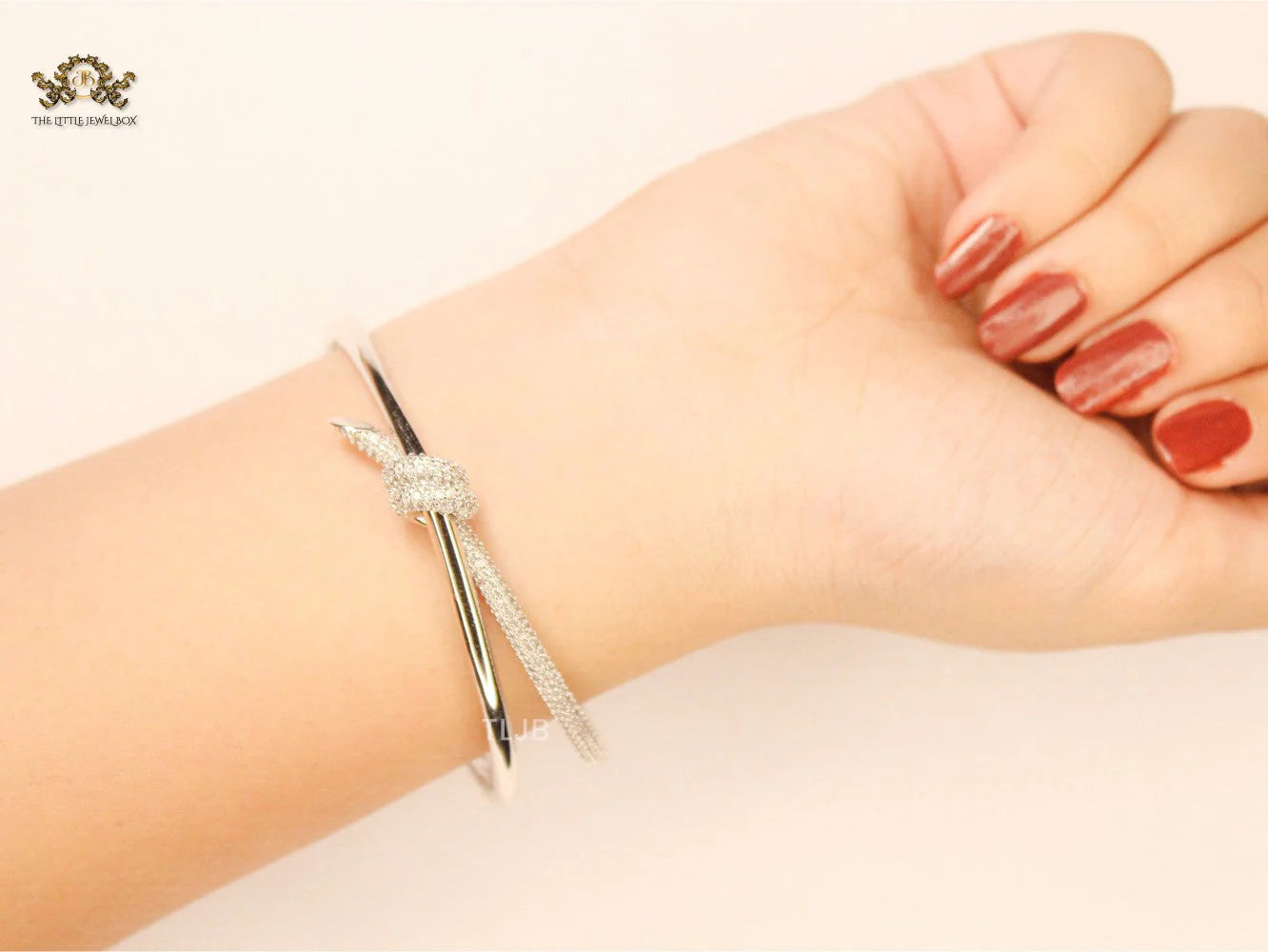 Alphabet T& Co knot bracelet in silver