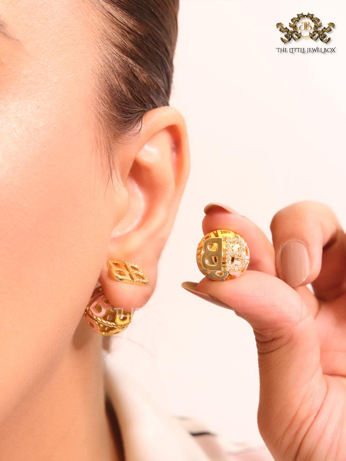 Alphabet B small mesh ball studs