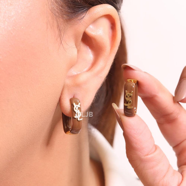 Alphabet Y brown enamel hoops