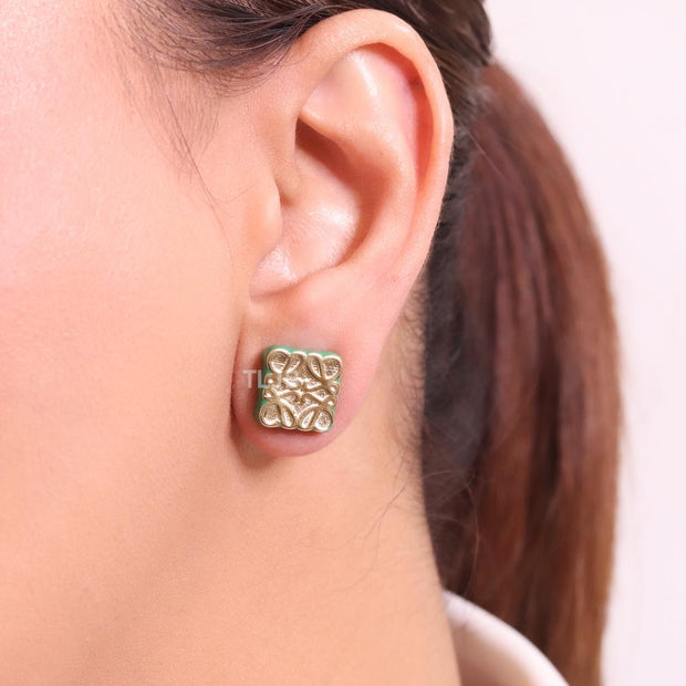 Alphabet L gold & green studs