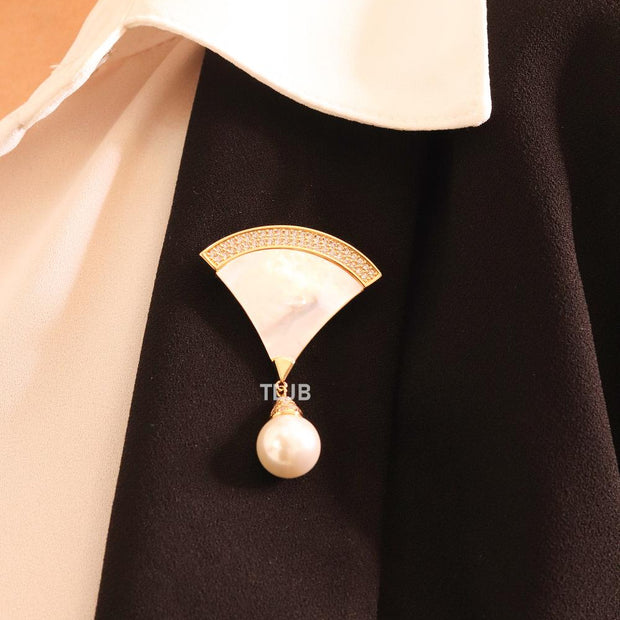 White enamel brooch with pearl