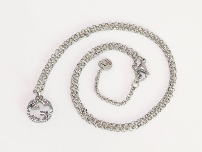 Double G Pendant in silver chain