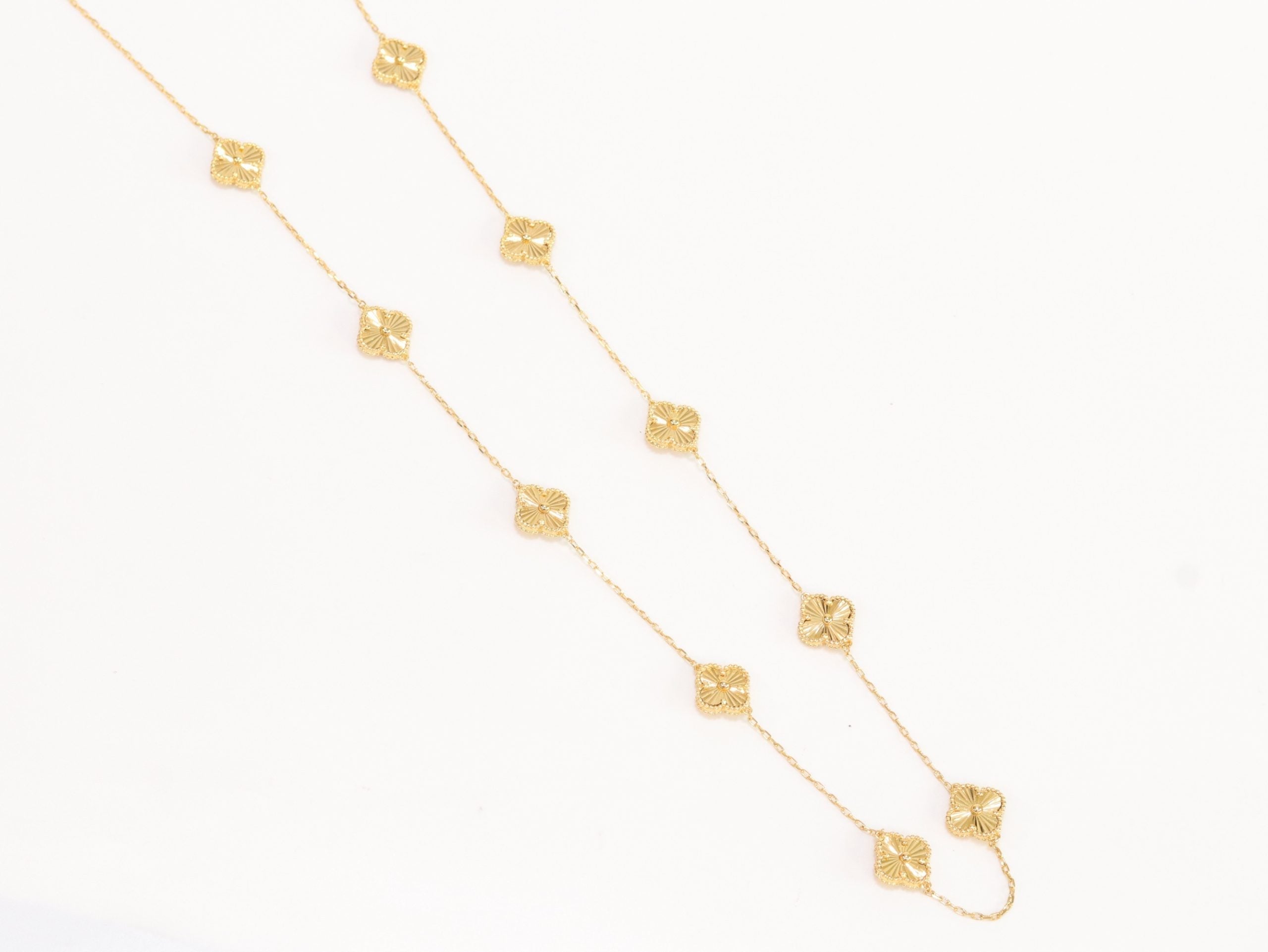Gold clover necklace set