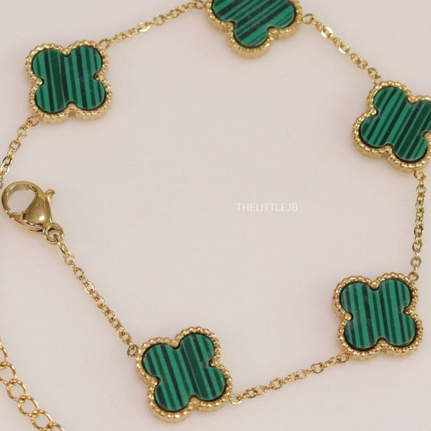Openable chain bracelet with green malachite clovers