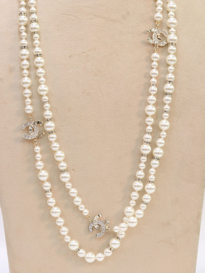 Double C pearl long chain