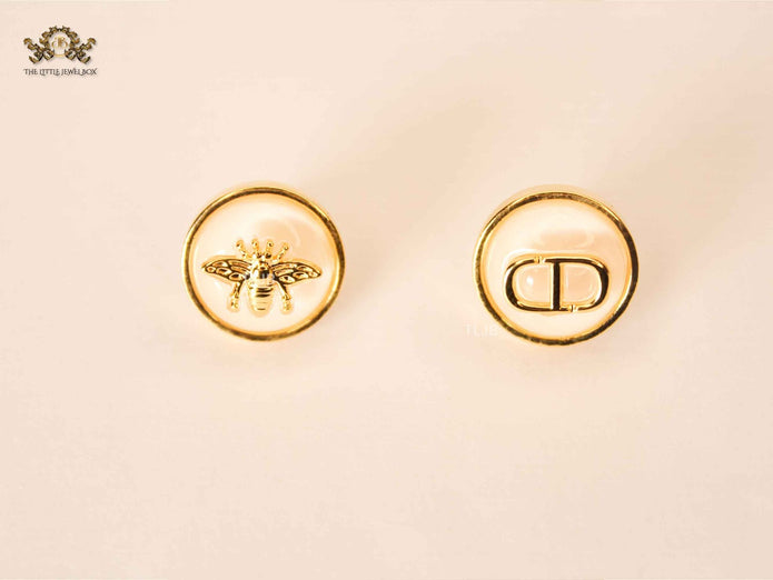 Alphabet CD combo bee earrings white