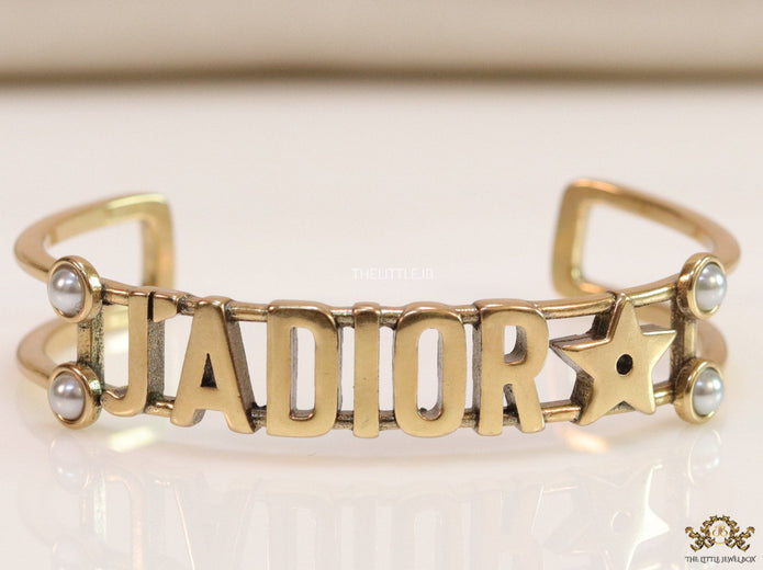 Open Gold plated bracelet with letters