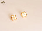 twin c MOP square Stud earrings