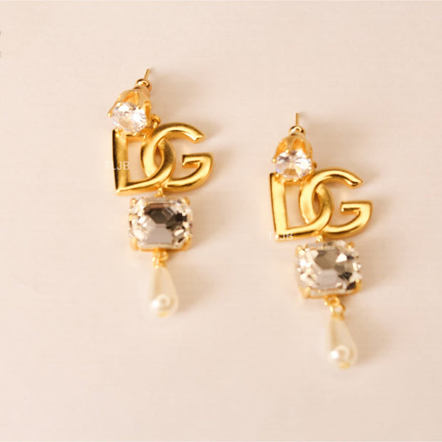 alphabet D and G Pearl Luxe Drop earrings