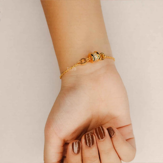 alphabet bvl golden sleek Axis Bracelet